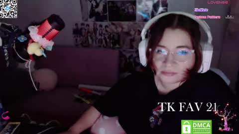 Snapshot of pink_girl0n chatting on 07.02.26 Kitty online show from 07.02.26