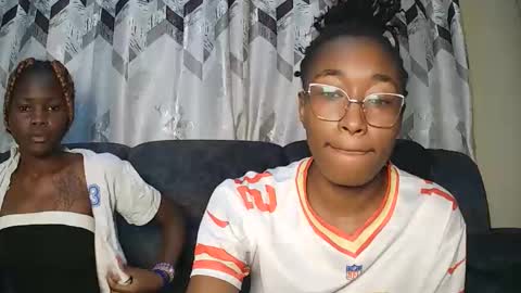 PinkyAura online show from 02.22.26