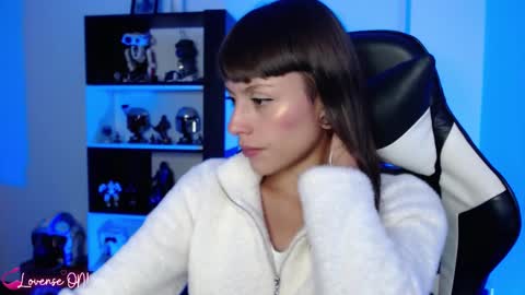 Snapshot of pinkcatlive chatting on 03.04.25 Emily online show from 03.04.25