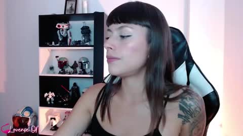 Snapshot of pinkcatlive chatting on 03.04.25 Emily online show from 03.04.25