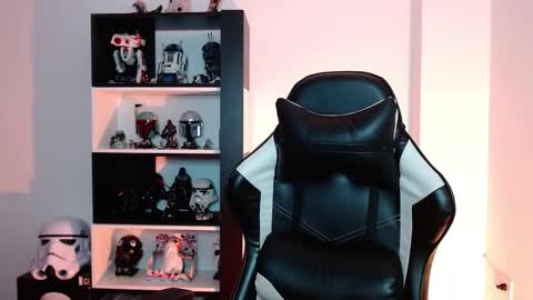 Snapshot of pinkcatlive chatting on 09.14.25 Emily online show from 09.14.25