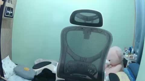 Hi  its me shine  online show from 04.14.26