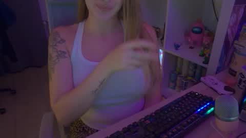 pinkladyx2 online show from 10.17.25