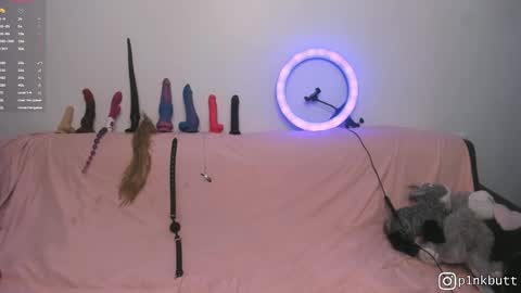 Helen Goat online show from 04.20.26