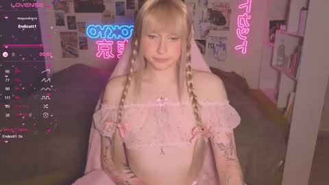 pinkvenom_ online show from 10.05.25