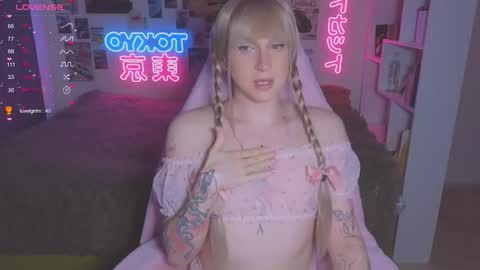 pinkvenom_ online show from 10.30.25