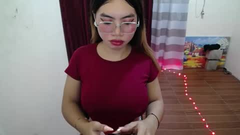Snapshot of pinky_pussybobby69 chatting on 05.04.26 Tina online show from 05.04.26