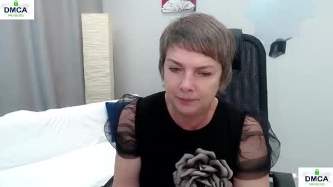 Bella online show from 11.30.25