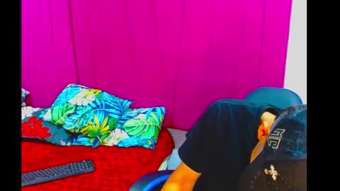 Snapshot of pipe_hot04 chatting on 03.19.26 pipe hot04 online show from 03.19.26