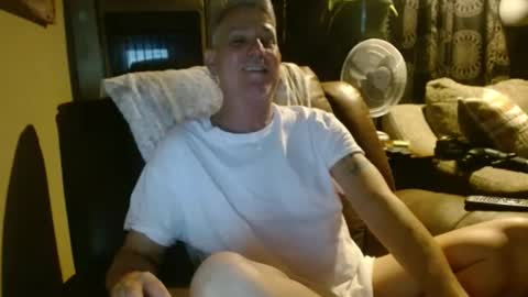 Snapshot of pirate334 chatting on 12.17.24 pirate334 online show from 12.17.24