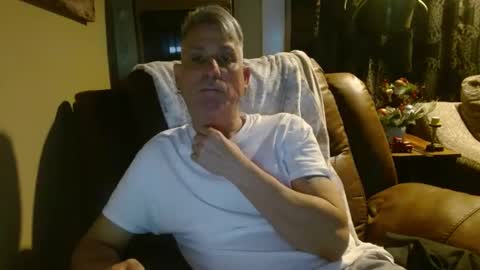 Snapshot of pirate334 chatting on 12.26.24 pirate334 online show from 12.26.24