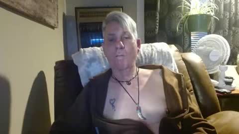 Snapshot of pirate334 chatting on 02.09.25 pirate334 online show from 02.09.25