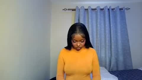 Snapshot of pixie_roman chatting on 07.29.26 Majesty online show from 07.29.26
