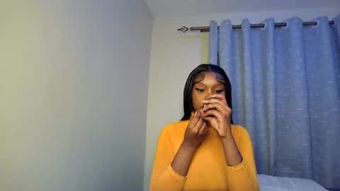 Snapshot of pixie_roman chatting on 07.30.26 Majesty online show from 07.30.26