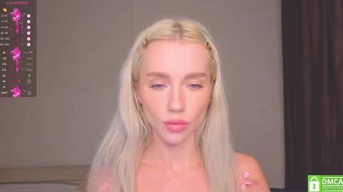 Emmy and Edward online show from 10.11.25