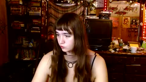 Izzy online show from 09.16.25