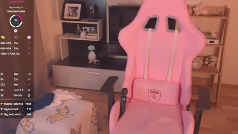 Snapshot of plastic_beach chatting on 01.20.25 Lene online show from 01.20.25