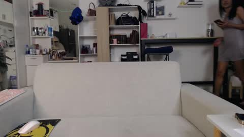 plasticgirll online show from 01.20.25