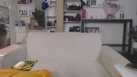 plasticgirll online show from 02.21.25