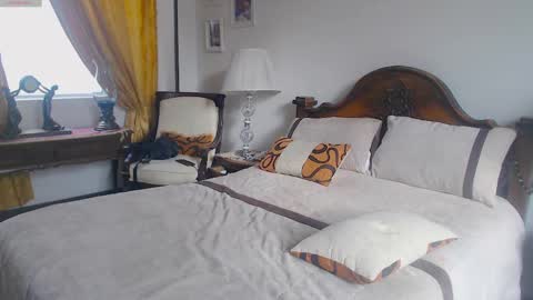 Snapshot of playboy_sex6 chatting on 09.16.25 PETER online show from 09.16.25