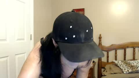 Snapshot of playfulkitten17 chatting on 06.19.26 playfulkitten17 online show from 06.19.26