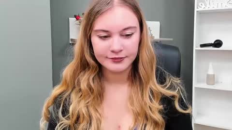 Valeria online show from 03.09.25