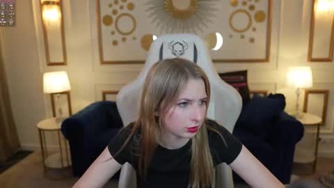 Lana online show from 11.29.25