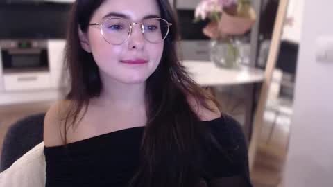 Mary online show from 10.05.25