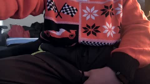 Hello ask me  . Im glad  to see you here in my room. Welcome PVT is open online show from 01.04.25