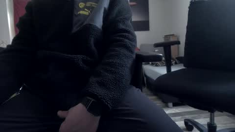 Hello ask me  . Im glad  to see you here in my room. Welcome PVT is open online show from 10.19.25