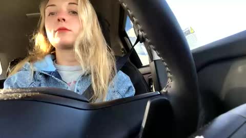 pleasemesami online show from 10.26.25