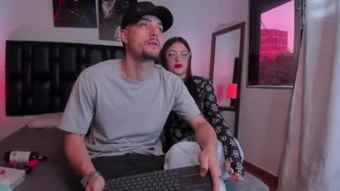 JUAN AND JULI online show from 02.01.25