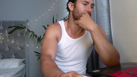 Snapshot of pleasurea chatting on 11.23.25 pleasure online show from 11.23.25