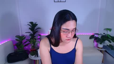 Ploysai online show from 10.07.25