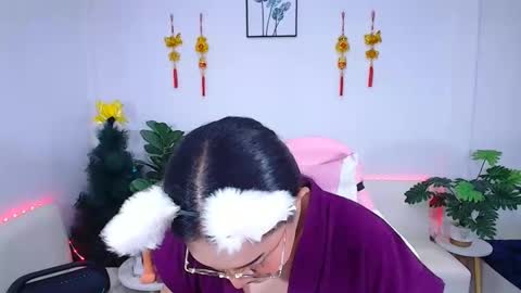 Ploysai online show from 02.19.26