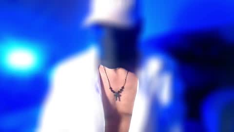 Snapshot of plush73 chatting on 01.21.25 StraightPlush online show from 01.21.25