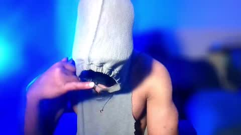 Snapshot of plush73 chatting on 09.09.25 StraightPlush online show from 09.09.25