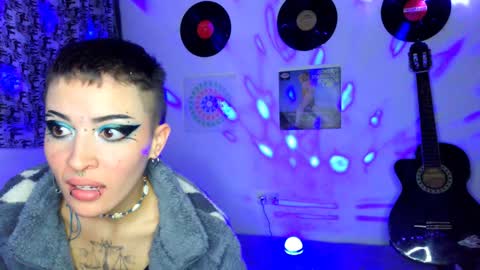   online show from 12.12.24