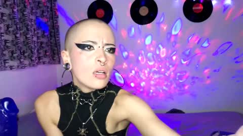   online show from 01.11.25