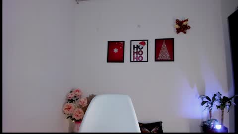 Snapshot of pocahontas_sensual chatting on 01.09.25 Jasmine online show from 01.09.25