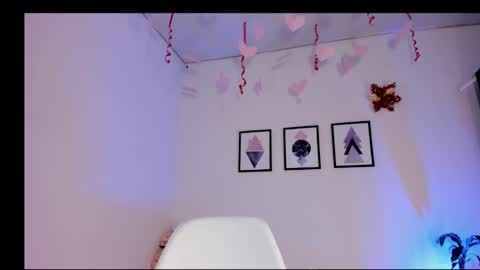 Snapshot of pocahontas_sensual chatting on 02.17.25 Jasmine online show from 02.17.25