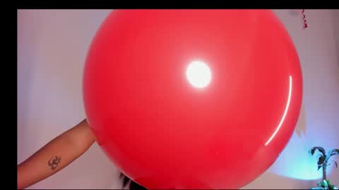 Snapshot of pocahontas_sensual chatting on 02.21.25 Jasmine online show from 02.21.25