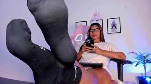 Snapshot of pocahontas_sensual chatting on 02.19.26 Jasmine online show from 02.19.26