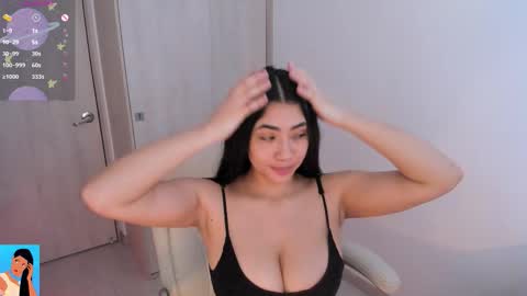 im vane Model Independet online show from 01.13.26