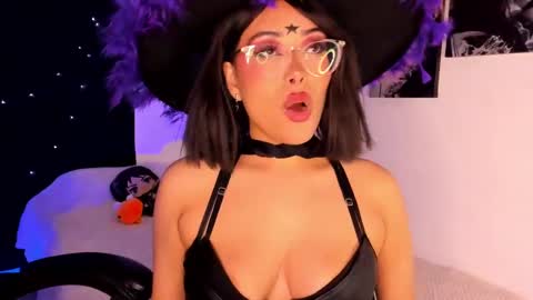 Snapshot of poison_willow chatting on 01.26.25 Willow Hours 12pm to 630pm Colombian time FRIDAY AND SUNDAY FREE DAYS online show from 01.26.25