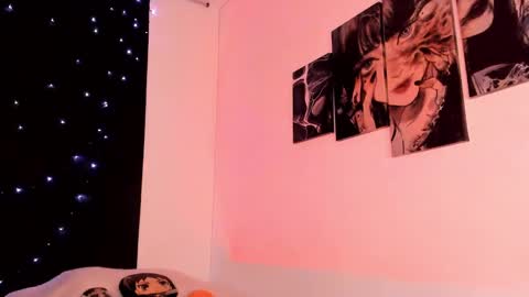 Snapshot of poison_willow chatting on 02.06.25 Willow Hours 12pm to 630pm Colombian time FRIDAY AND SUNDAY FREE DAYS online show from 02.06.25