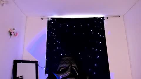 Snapshot of poison_willow chatting on 02.10.25 Willow Hours 12pm to 630pm Colombian time FRIDAY AND SUNDAY FREE DAYS online show from 02.10.25