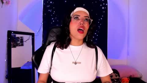 Snapshot of poison_willow chatting on 03.04.25 Willow Hours 12pm to 630pm Colombian time FRIDAY AND SUNDAY FREE DAYS online show from 03.04.25