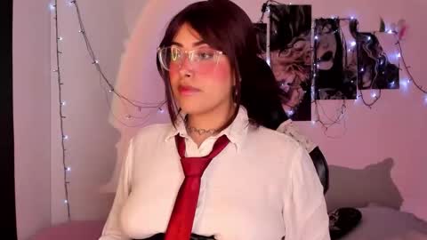 Snapshot of poison_willow chatting on 10.02.25 Willow Hours 12pm to 630pm Colombian time FRIDAY AND SUNDAY FREE DAYS online show from 10.02.25