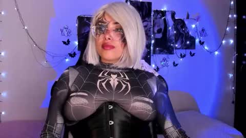 Snapshot of poison_willow chatting on 10.11.25 Willow Hours 12pm to 630pm Colombian time FRIDAY AND SUNDAY FREE DAYS online show from 10.11.25